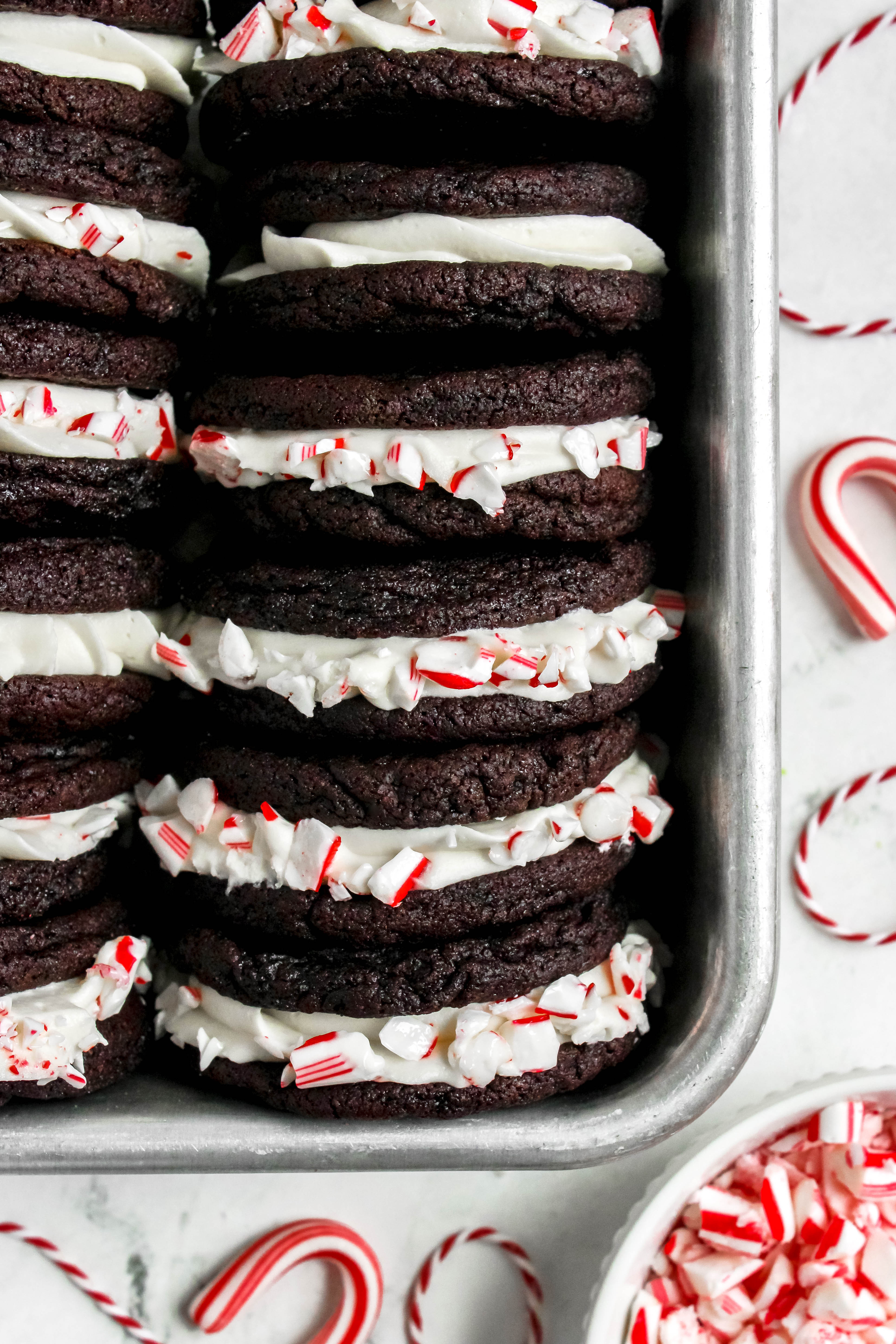 Peppermint Hot Chocolate Sandwich Cookies - My Messy Kitchen